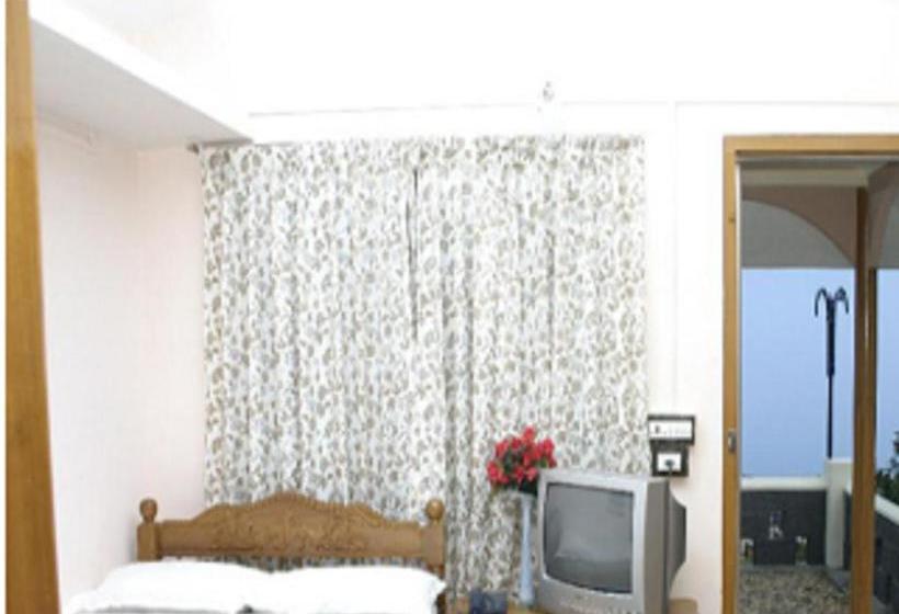 Hotel Himarani International 20