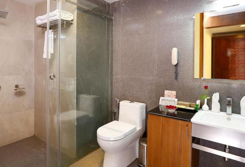 Hotel Spice Grove 15