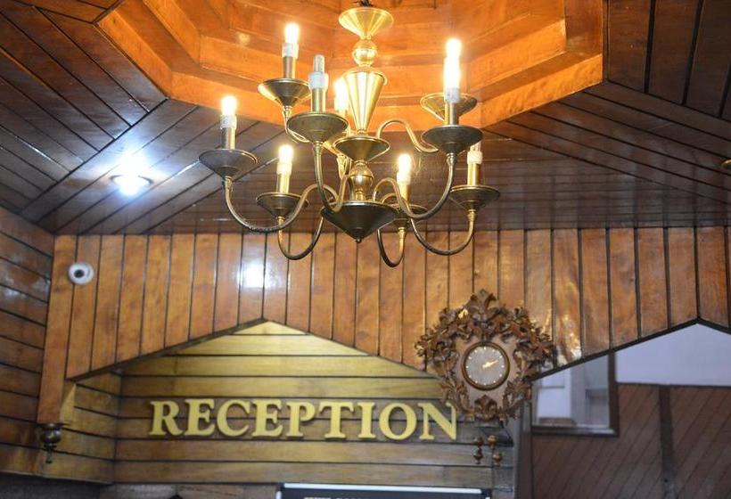 Hostel Jc Woodville Manor 10