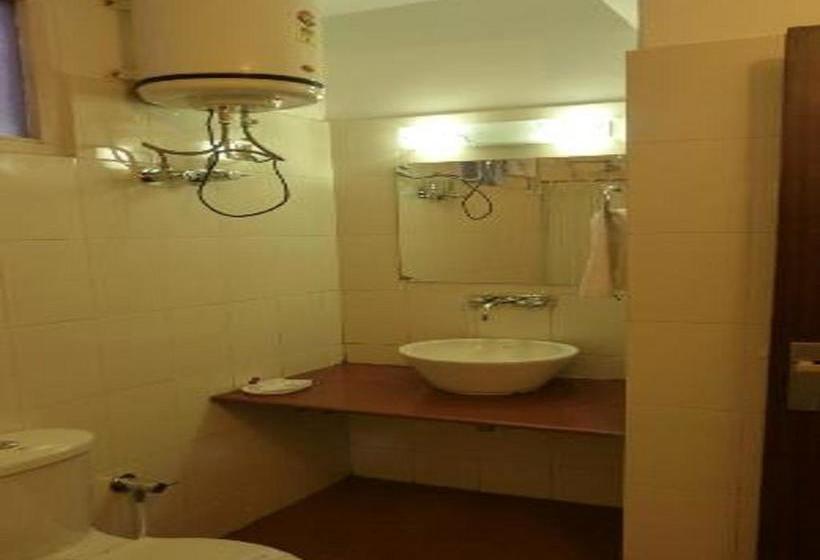 Hotel Greenfields 18