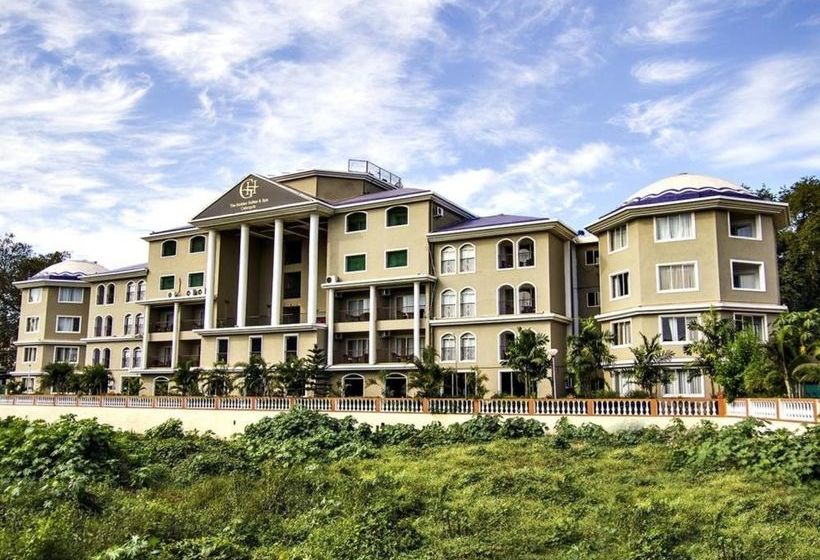 Hotel The Golden Suites & Spa