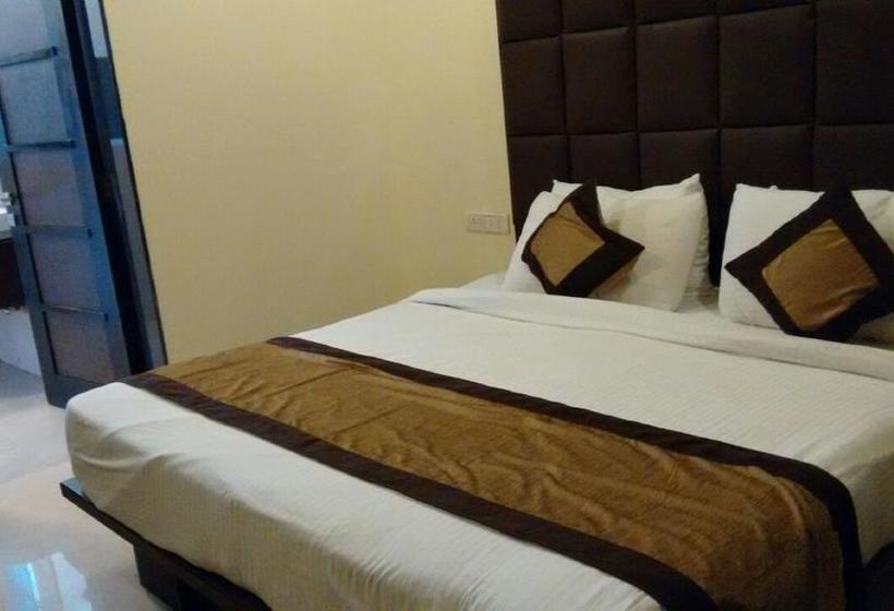 Hotel The Golden Suites & Spa 3