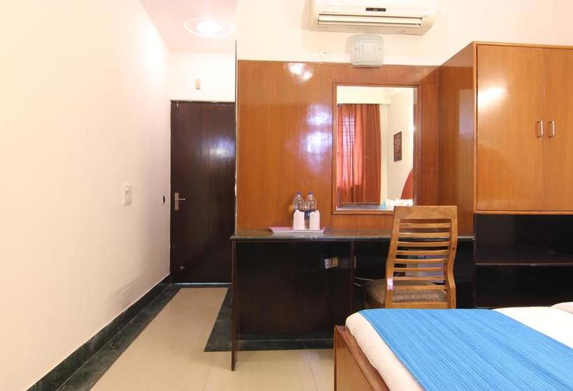 Hotel Krishna Coddle Executive 13