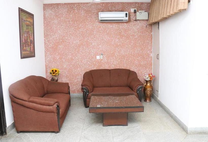 Hotel Krishna Coddle Executive 9