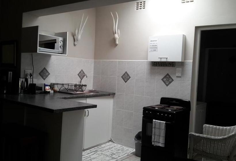 Bed and Breakfast Parrot Peek Inn 1