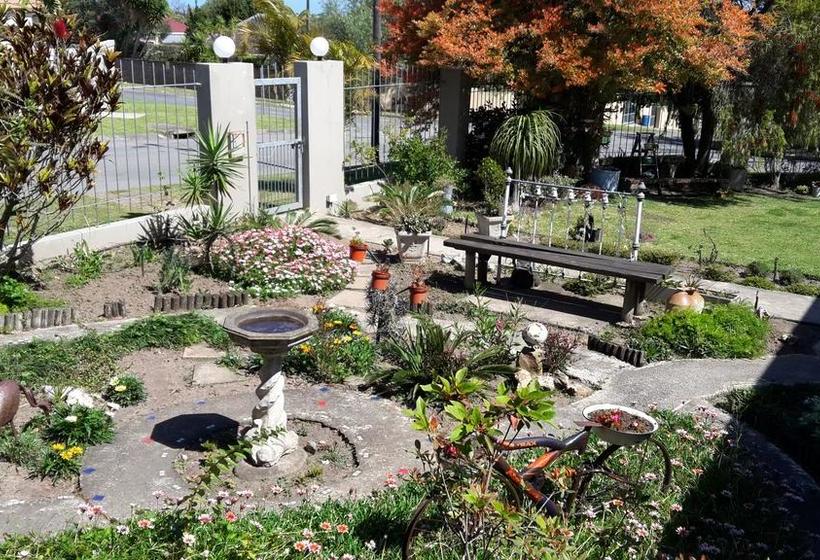 Bed and Breakfast Parrot Peek Inn 11