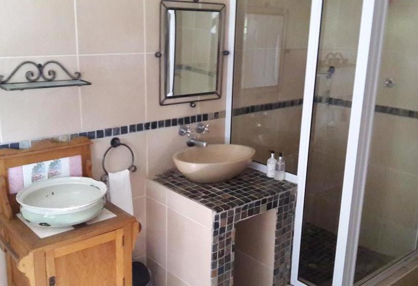 Bed and Breakfast Parrot Peek Inn 2