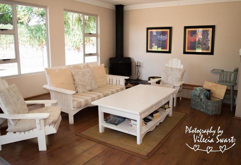 Bed and Breakfast Mistique Waters Self Catering 10