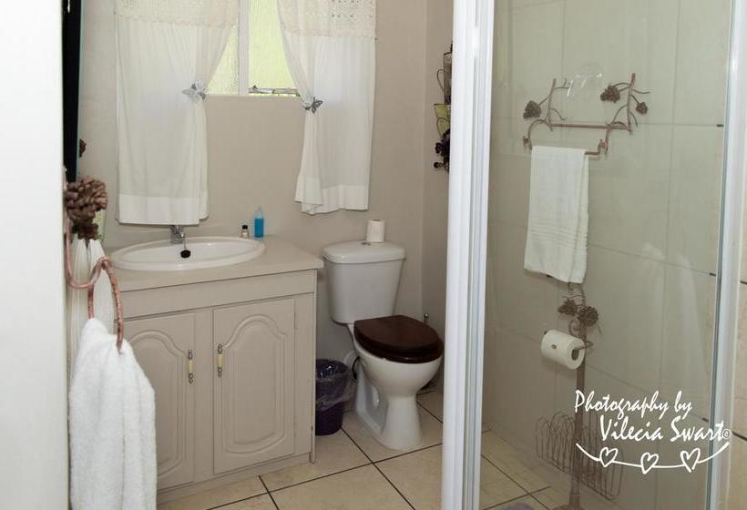 Bed and Breakfast Mistique Waters Self Catering 8