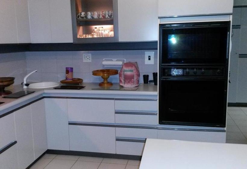 Bed and Breakfast Annie S Castle 10