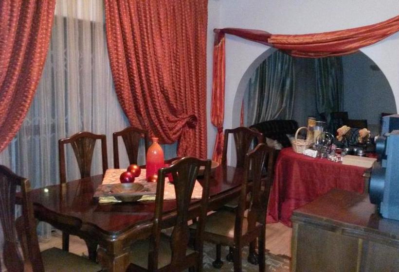 Bed and Breakfast Annie S Castle 11