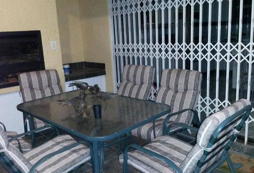 Bed and Breakfast Annie S Castle 3