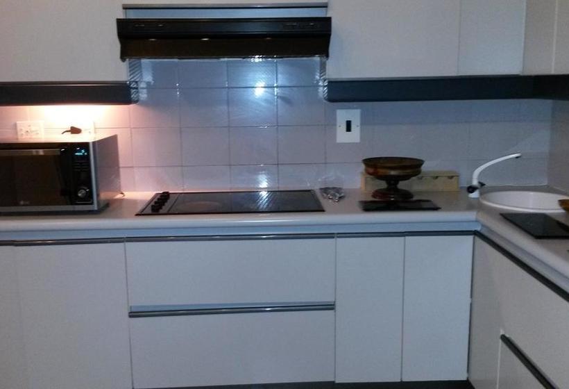 Bed and Breakfast Annie S Castle 8