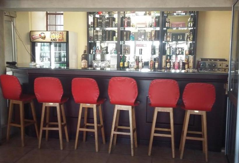 Hotel Lajava Guest Lodge 2