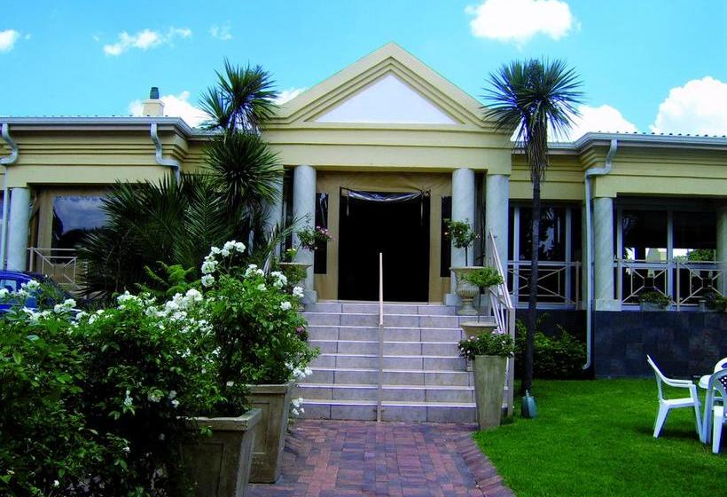 Hotel Lajava Guest Lodge 5