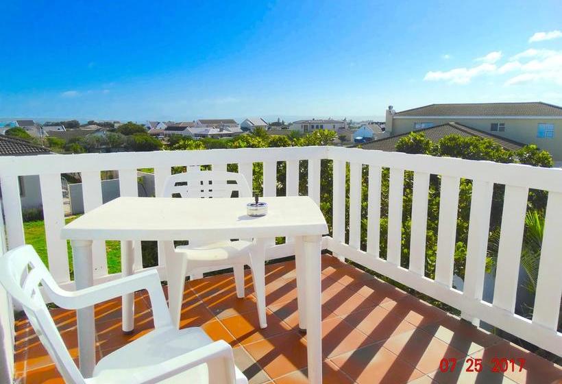 Bed and Breakfast Au Plais De Langebaan At Palm Tree Villa