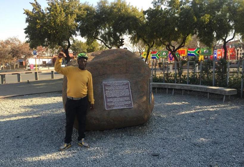 Hostel Authentic African Tours And Back Packers 19