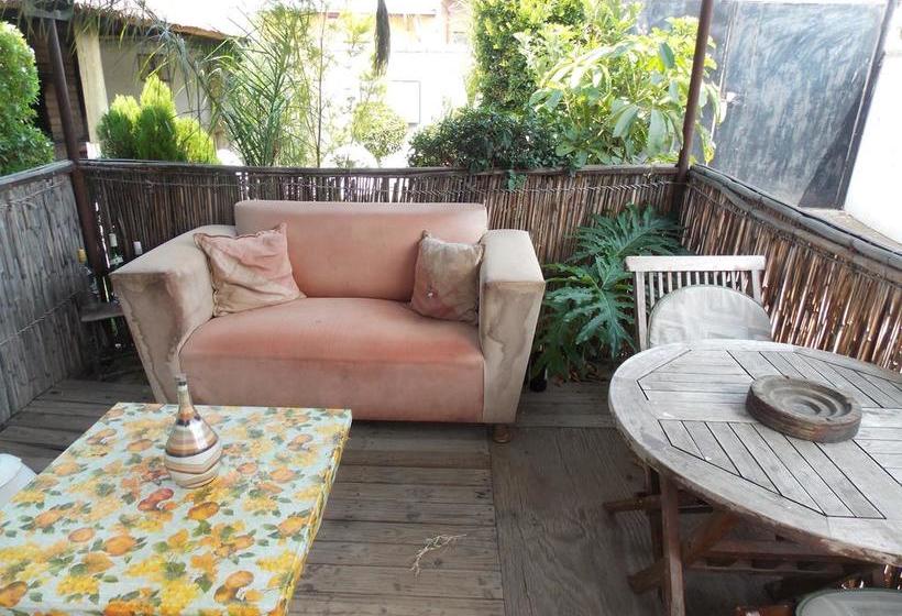 Hostel Authentic African Tours And Back Packers 5