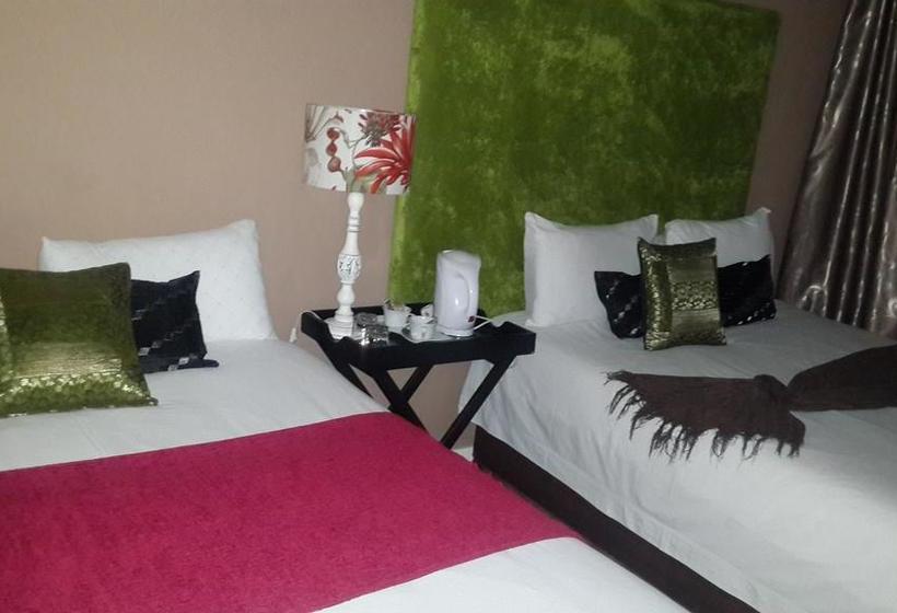 Bed and Breakfast Cockpit Guest House 12