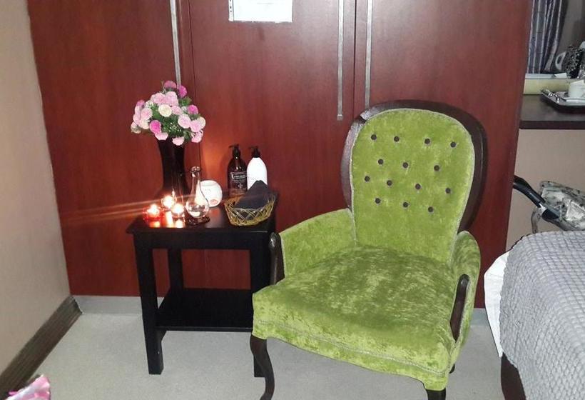 Bed and Breakfast Cockpit Guest House 3