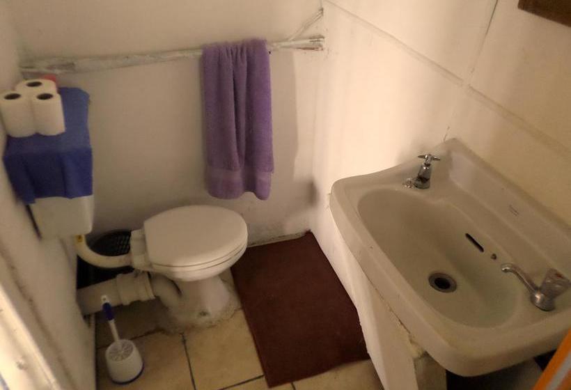 Hostel Eagles Nest 14