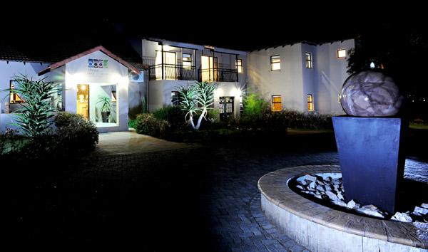 Hotel Three Oaks And An Aloe Boutique 14