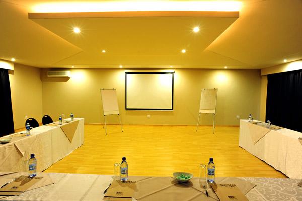 Hotel Three Oaks And An Aloe Boutique 18