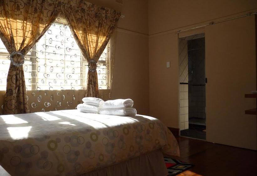 Bed and Breakfast Royal Guest House 5