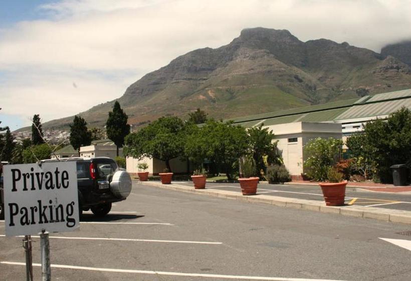 Albergue Train Lodge 13