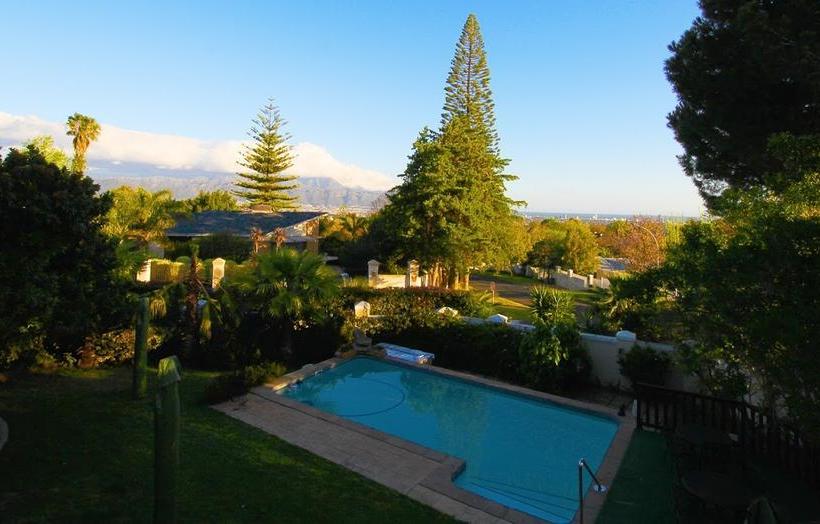 Bed and Breakfast Golf And Garden Guesthouse 19