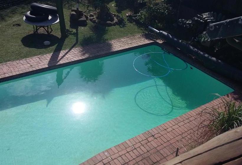 Bed and Breakfast Mphushini Falls Resort 10