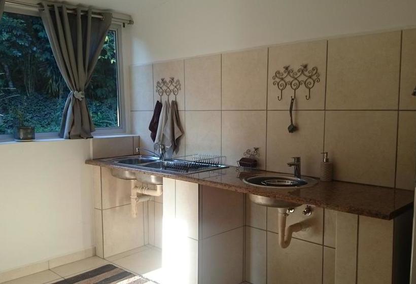 Bed and Breakfast Mphushini Falls Resort 7