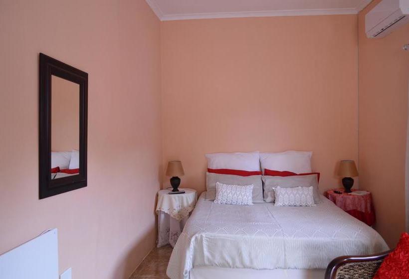 Bed and Breakfast Agathos 14