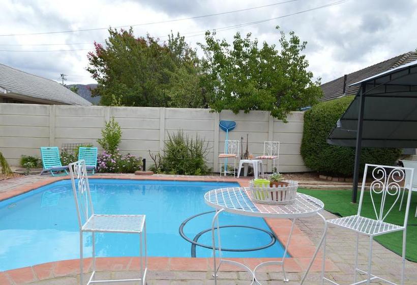 Bed and Breakfast Agathos 8