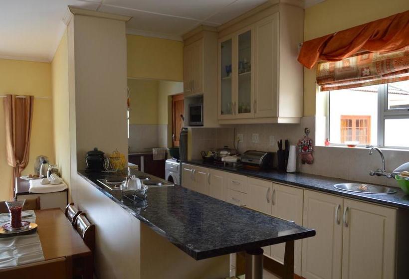 Bed and Breakfast Agathos 9