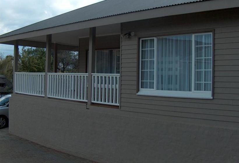 Hotel The Courtyard 15