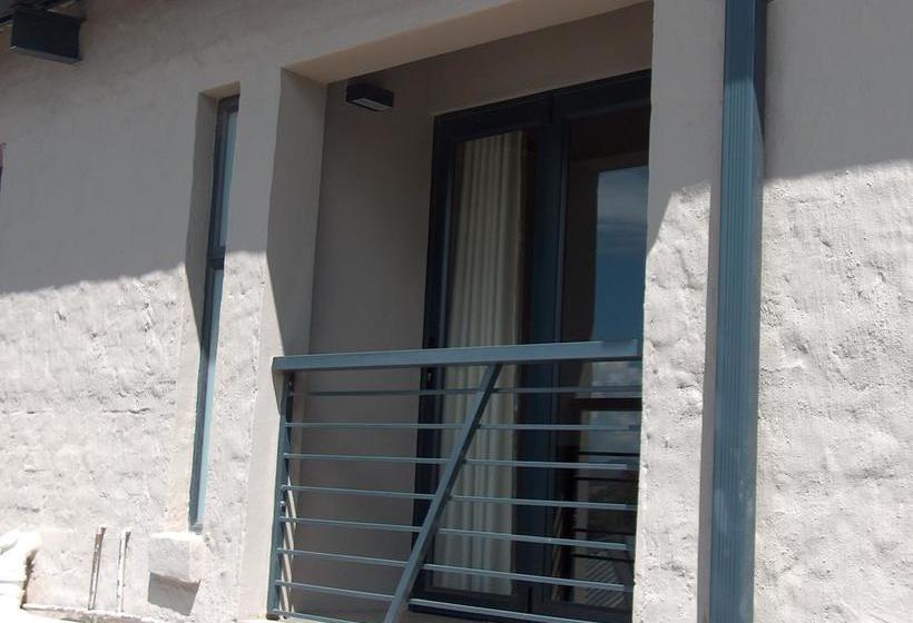 Hotel The Courtyard 18