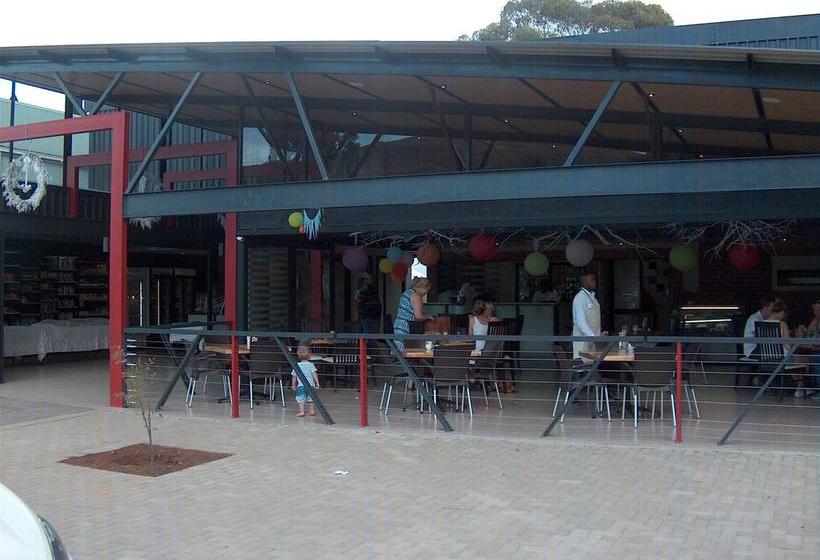 Hotel The Courtyard 3