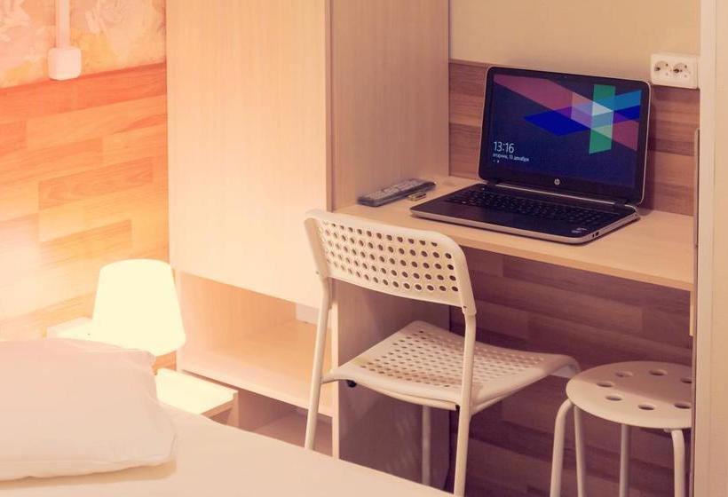 Ahouse Hotel On Nakhimovsky Prospekt 13