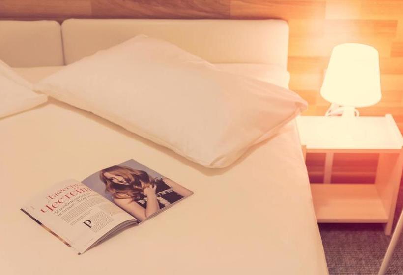 Ahouse Hotel On Nakhimovsky Prospekt 14