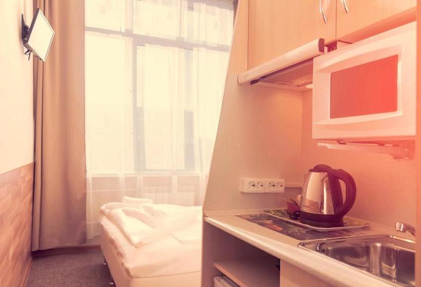 Ahouse Hotel On Nakhimovsky Prospekt 5