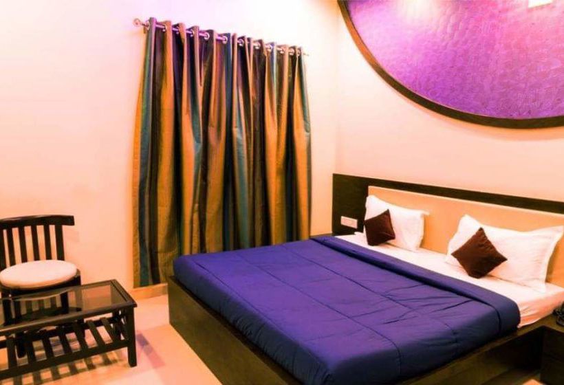 Hotel Adore Palace 5