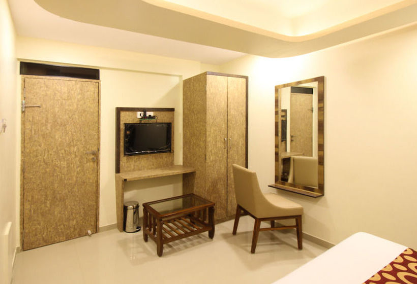 Fabhotel Golden Park Jogeshwari West 10