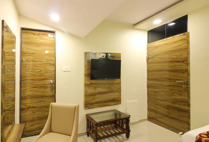 Fabhotel Golden Park Jogeshwari West 11