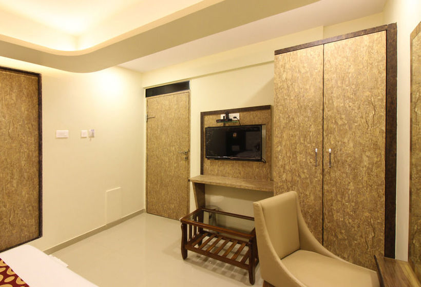 Fabhotel Golden Park Jogeshwari West 4