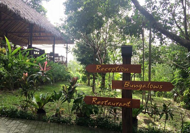 Chomjan Beach Resort 17