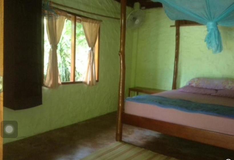 Resort Saithong Bungalow Ko Phayam