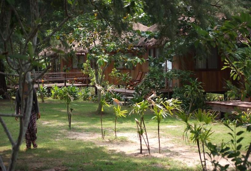 Kradan Beach Resort 5