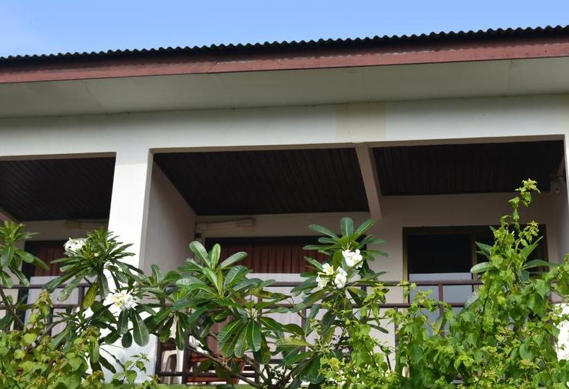 Hotel Phi Phi View Point Resort 9