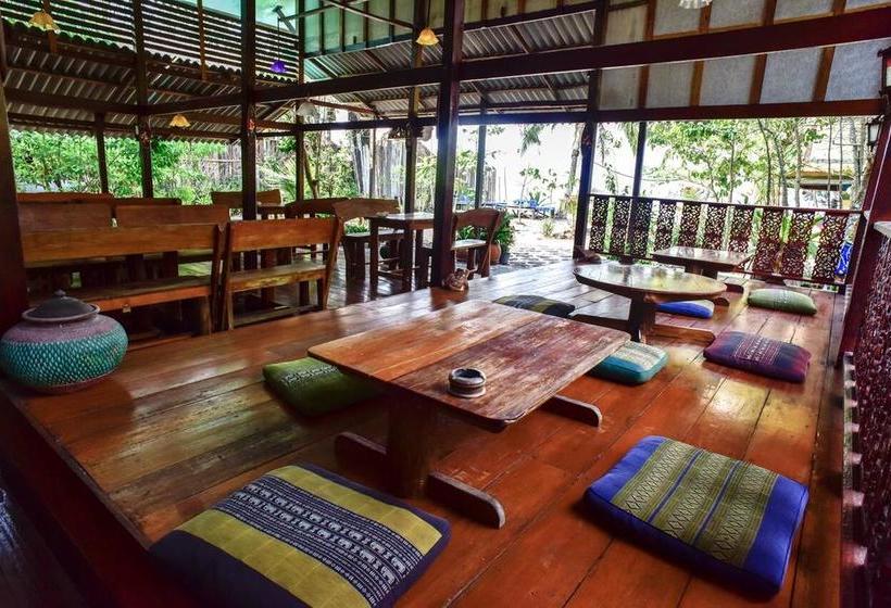 Resort Frog Beach House 13